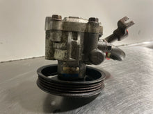 Load image into Gallery viewer, POWER STEERING PUMP NISSAN QUEST 2004 - NW163404
