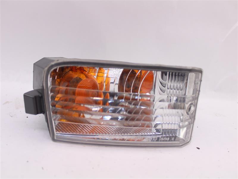 TURN SIGNAL LIGHT LAMP Toyota Rav4 01 02 03 Bumper Mounted Right - 909540