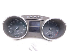 Load image into Gallery viewer, SPEEDOMETER CLUSTER Mercedes-Benz R320 R350 2009 09 2010 10 - 911389
