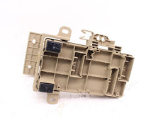 Load image into Gallery viewer, FUSE BOX 320i 323i 323ic 325ci 325i 328i 328ic 330ci 330i 330xi 00-10 - 912471
