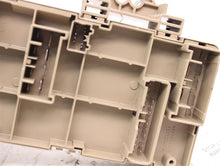 Load image into Gallery viewer, FUSE BOX 320i 323i 323ic 325ci 325i 328i 328ic 330ci 330i 330xi 00-10 - 912471

