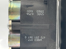 Load image into Gallery viewer, SUSPENSION AIR COMPRESSOR PUMP BMW X5 00 01 02 03 04 05 06 - NW8342
