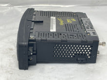 Load image into Gallery viewer, Radio Mercedes CLK320 C240 C320 C32 2001 01 2002 02 2003 03 2004 04 2005 05 - NW139115
