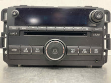 Load image into Gallery viewer, RADIO Chevrolet Impala Monte Carlo 2006 06 - NW545424
