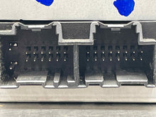 Load image into Gallery viewer, RADIO Chevrolet Impala Monte Carlo 2006 06 - NW545424
