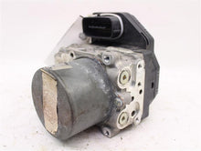 Load image into Gallery viewer, ABS ANTI-LOCK BRAKE PUMP Nissan Pathfinder 2013 13 2014 14 - 922520
