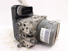 Load image into Gallery viewer, ABS ANTI-LOCK BRAKE PUMP Nissan Pathfinder 2013 13 2014 14 - 922520
