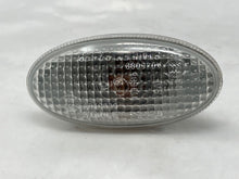 Load image into Gallery viewer, SIDE MARKER LAMP LIGHT 2 3 5 MPV Van 2004-2014 Fender Mounted - NW82914
