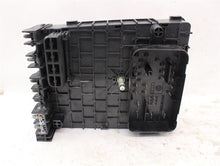 Load image into Gallery viewer, FUSE BOX Volkswagen CC Passat Tiguan 08 09 10 11 12 13 14 - 923273
