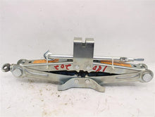 Load image into Gallery viewer, JACK Nissan Murano 2010 10 - 923632
