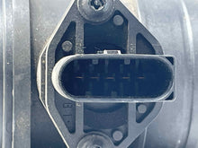 Load image into Gallery viewer, Mass Air Flow Sensor Meter MAF Beetle Golf Golf Cabriolet 98-01 - NW5649
