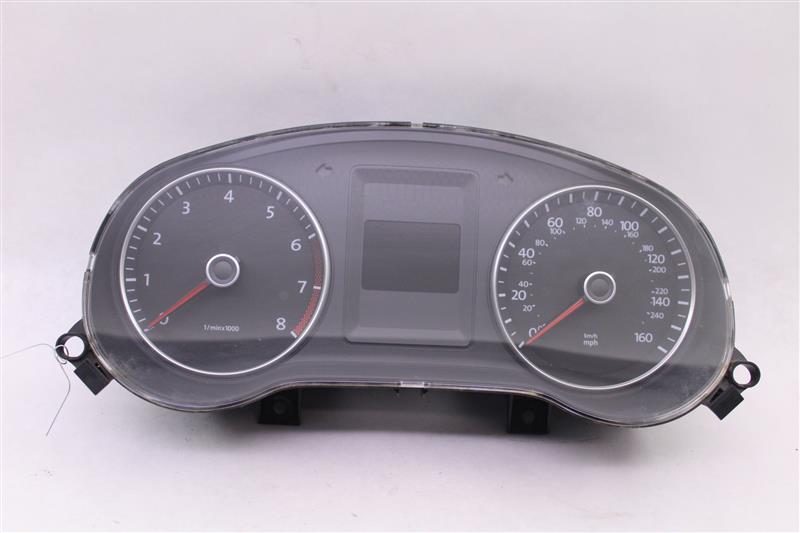 SPEEDOMETER CLUSTER Volkswagen Jetta 2014 14 - 924289