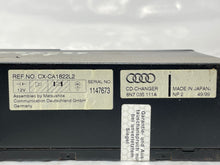 Load image into Gallery viewer, CD Changer Audi TT 2000 00 2001 01 02 03 04 05 06 - NW136219
