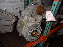 Load image into Gallery viewer, TRANSFER CASE Lincoln Navigator 2006 06 - NW176580
