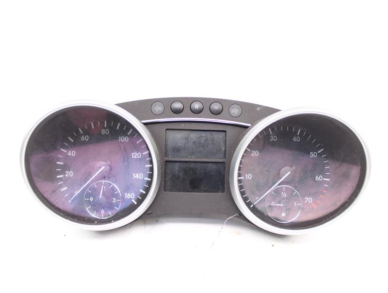 SPEEDOMETER CLUSTER Gl450 ML320 ML350 ML500 ML63 06 07 - 929229