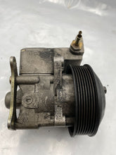 Load image into Gallery viewer, Power Steering Pump  MERCEDES 600 1993 - NW163925
