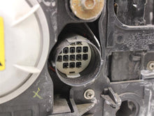 Load image into Gallery viewer, HEADLIGHT LAMP ASSEMBLY Land Rover LR3 05 06 07 08 09 Right - 929949
