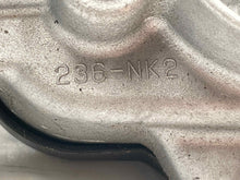 Load image into Gallery viewer, WIPER MOTOR Nissan Sentra 2007 07 2008 08 - NW202756
