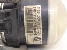 Load image into Gallery viewer, Fog Light BMW 545i 645i 530i 525i 2004 04 2005 05 06 07 08 09 10 11 Left - 930494
