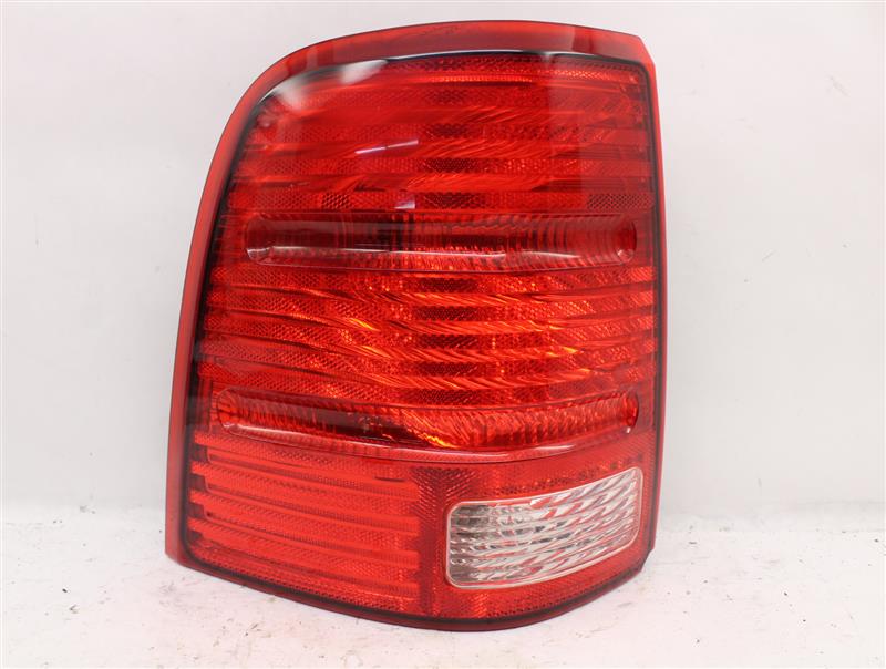 TAIL LIGHT LAMP ASSEMBLY Explorer Explorer Sport Trac 02-05 Left - 936057