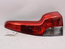 Load image into Gallery viewer, TAIL LIGHT LAMP ASSEMBLY Volvo V50 08 09 10 11 Right - 937505
