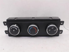 Load image into Gallery viewer, REAR TEMPERATURE CONTROLS Town &amp; Country Caravan Journey 08-13 - 944025
