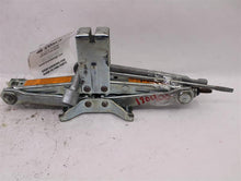 Load image into Gallery viewer, JACK Nissan Murano 2006 06 - 948029
