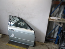 Load image into Gallery viewer, FRONT DOOR Jaguar XJ8 XJ 2004 04 2005 05 2006 06 2007 07 08 09 Right - 949022

