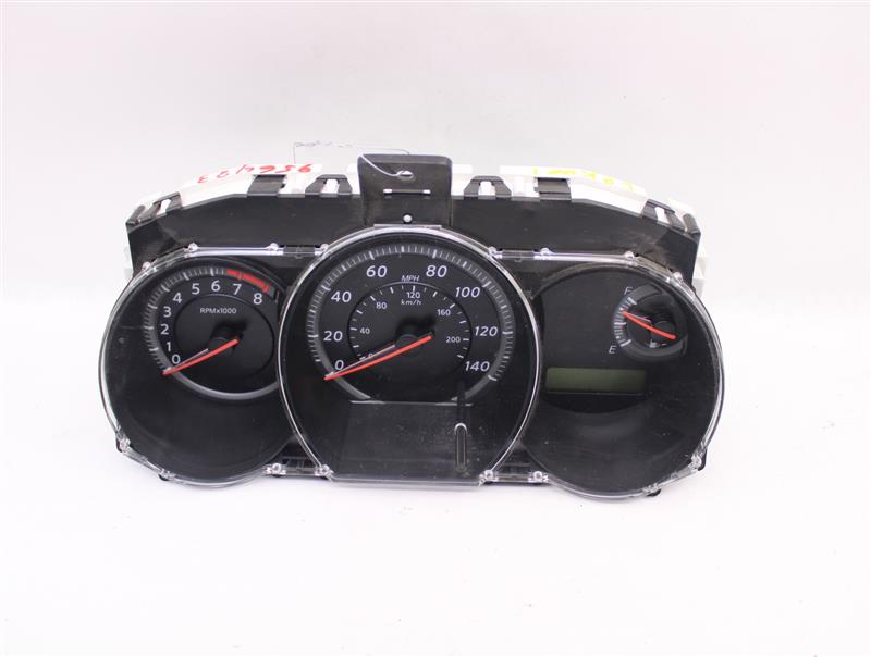 SPEEDOMETER CLUSTER Nissan Versa 2010 10 2011 11 - 956423
