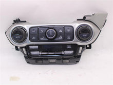 Load image into Gallery viewer, Temperature Controls Chevrolet Tahoe 2015 - 958118
