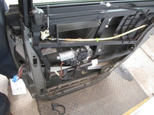 Load image into Gallery viewer, REAR DOOR Audi A6 RS6 1998 98 1999 99 2000 00 01 02 03 04 Right - 961173
