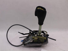 Load image into Gallery viewer, 2006 Land Rover Range Rover Floor Shifter - 966277
