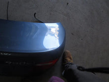 Load image into Gallery viewer, TRUNK LID BMW 750i 760i Alpina 2006 06 2007 07 2008 08 - 966429
