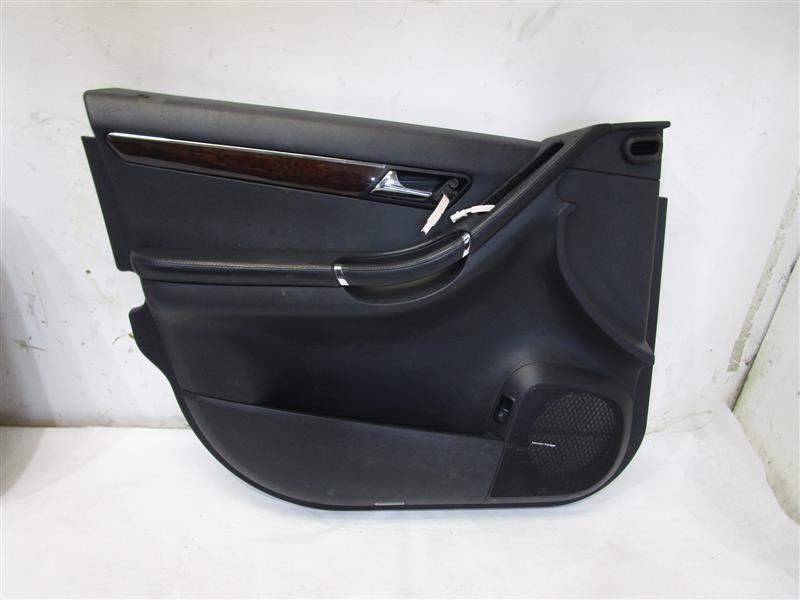 FRONT INTERIOR DOOR TRIM PANEL Nissan Pathfinder 2014 14 - 968555