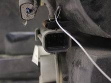 Load image into Gallery viewer, TAIL LIGHT LAMP ASSEMBLY Saturn Vue 2002 02 2003 03 Right - 973809
