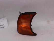 Load image into Gallery viewer, PARKLAMP 525i 530i 535i M5 89 90 91 92 93 94 95 Right - 975525
