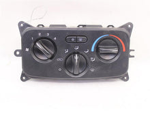 Load image into Gallery viewer, TEMPERATURE CONTROLS Liberty 2004 04 2005 05 2006 06 2007 07 - 978319
