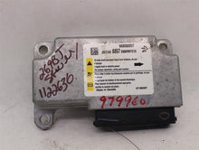Load image into Gallery viewer, AIR BAG CONTROL MODULE COMPUTER Saturn Vue 08 09 10 - 979960
