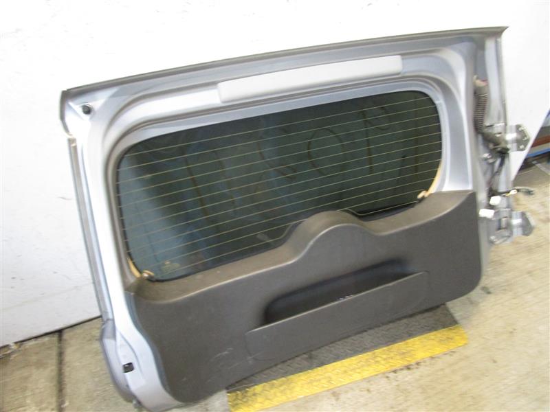 BACK DOOR Nissan Cube 2009 09 2010 10 - 980709 – Tom's