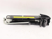 Load image into Gallery viewer, JACK Volkswagen CC 2012 12 - 982800

