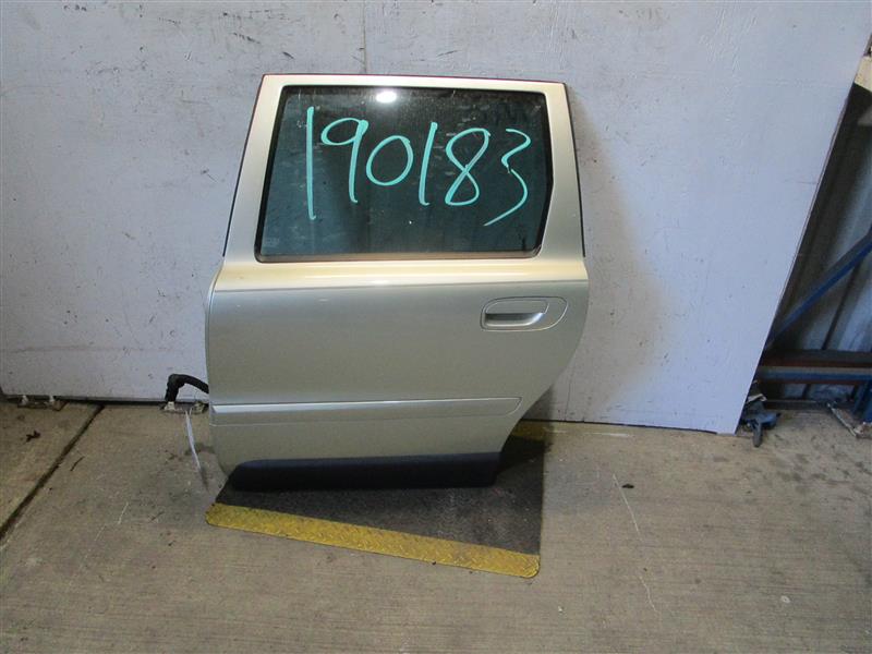 REAR DOOR Volvo V70 2001 01 2002 02 03 04 05 06 07 Left - 982915