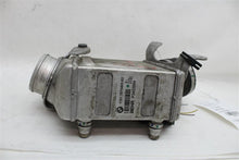 Load image into Gallery viewer, INTERCOOLER 550i 550i Gt 650i 750 HYBRID 750i 750il X5 X6 08-15 Left - 985222
