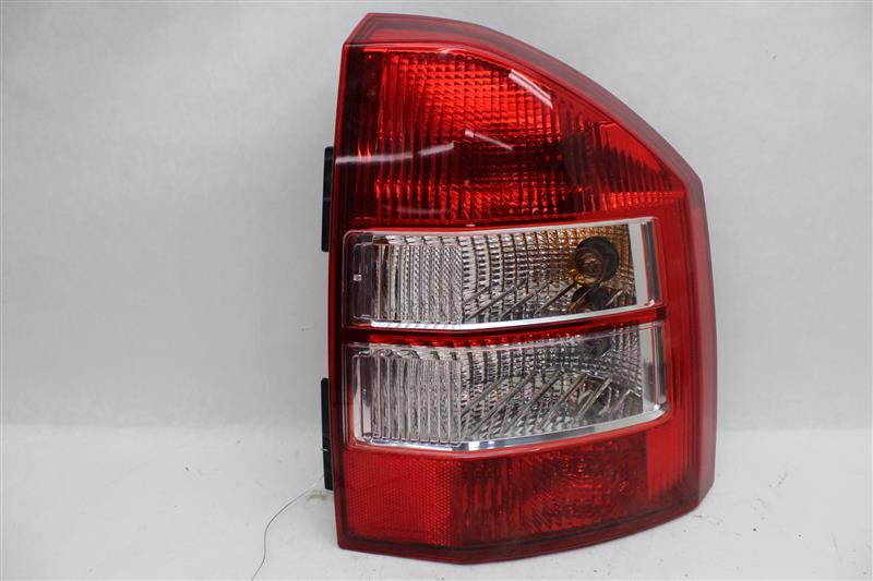 TAIL LIGHT LAMP Compass 2007 07 2008 08 2009 09 2010 10 Right - 985372