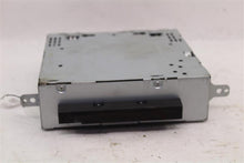 Load image into Gallery viewer, RADIO Volvo XC90 2007 07 2008 08 2009 09  AM FM CD - 995556
