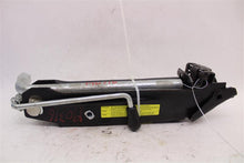 Load image into Gallery viewer, JACK AND TOOLS Audi Allroad 2003 03 - 996166
