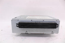 Load image into Gallery viewer, RADIO C30 C70 S40 V40 V50 V70 XC70 07 08 09 10 AM FM CD - 997026
