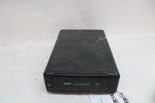 Load image into Gallery viewer, CD CHANGER BMW 740i 750i 1999 99 00 01 - 999267
