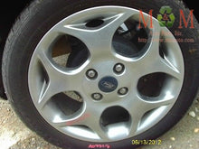 Load image into Gallery viewer, RADIO CONTROLS Ford Fiesta 2011 11 2012 12 2013 13 - MM607722
