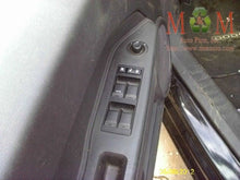 Load image into Gallery viewer, Window Switch Dodge Caliber 2009 - MM605348
