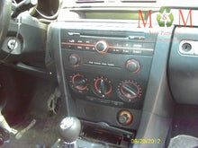 Load image into Gallery viewer, Radio Mazda 3 2005 - MM607823
